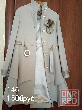 Продам осенние пальто на девочку Макеевка - изображение 1