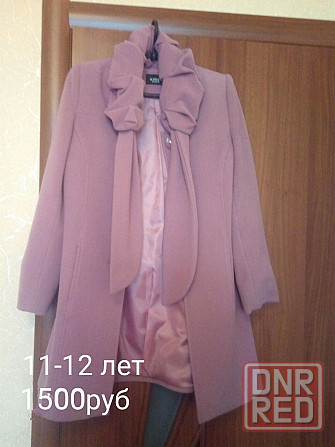 Продам осенние пальто на девочку в отличном состоянии на 11-12 лет Макеевка - изображение 1