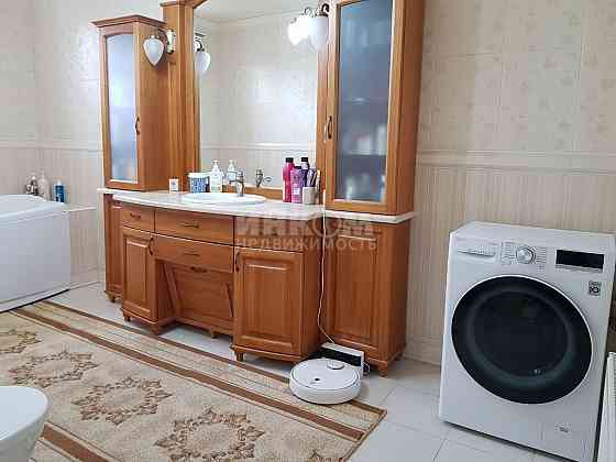 Продам дом 225м2 в городе Луганск, улица Оборонная Луганск