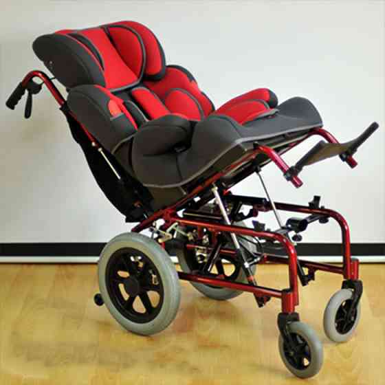 Продам инвалидное кресло Енакиево