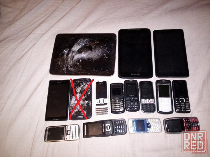 Мобильники и планшеты. цена за всё Донецк - изображение 1