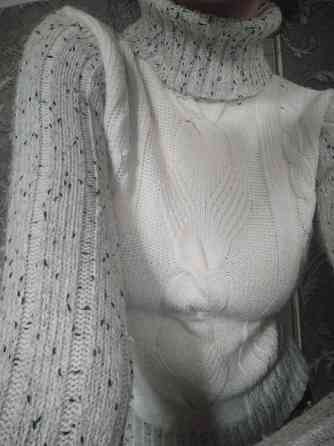 Теплый шерстяной свитер Донецк