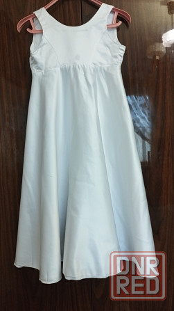 Продаётся платье, белый атлас на девочку 8-10лет. Донецк - изображение 2