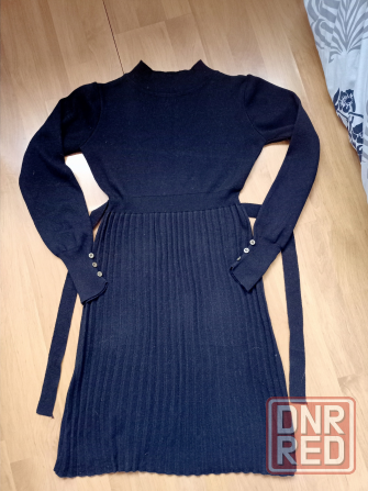 Продам теплое платье 42 размера Донецк - изображение 2