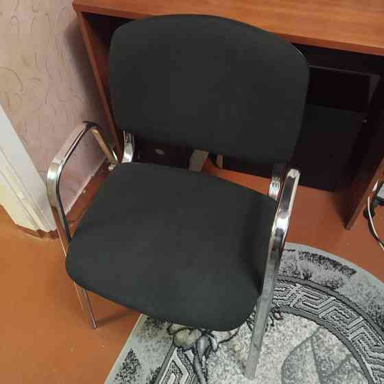 Стул офисный чёрный Донецк