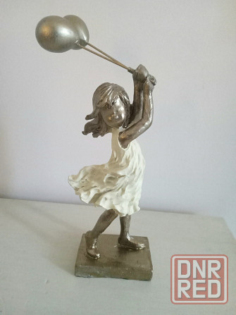 Статуэтки новые, фигурка девочка с шариками Донецк - изображение 1