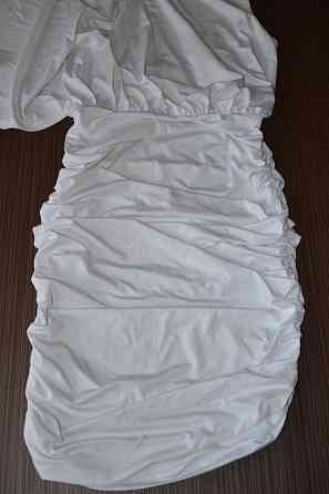 платье белое нарядное р-р48 Донецк