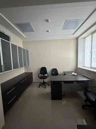Продам офис на 1 этаже 135 кВ.м в Калининском районе Донецк