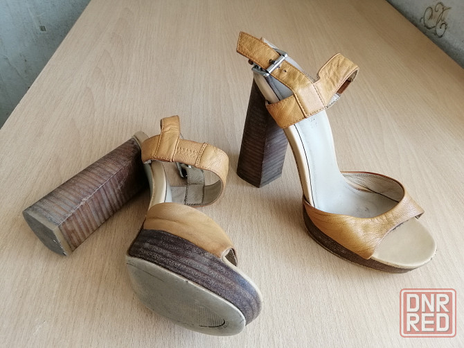 Продам кожаные босоножки, р. 37-36 Донецк - изображение 4