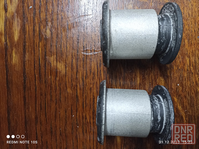 Сайлентблок VAG 7L0407183A Audi Q7, Touareg Донецк - изображение 1
