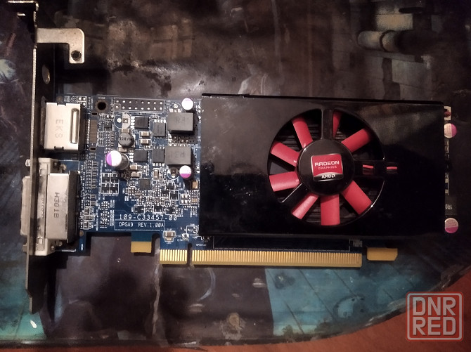 AMD Radeon HD 7570 GDDR5 1gb +низкопроф планка поддерживает 4K Донецк - изображение 1
