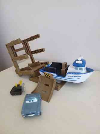Игровой набор Disney лодка с машинкой Донецк