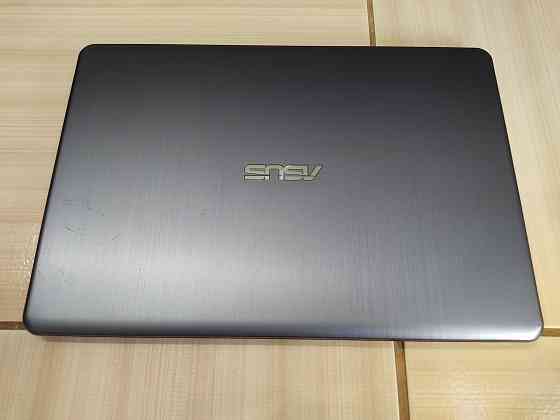 Asus VivoBook E406S/14/Intel Celeron N3060/2 Гб DDR3/SSD eMMC 32 Гб/Intel HD Graphics -1Гб/ 10 999 Донецк