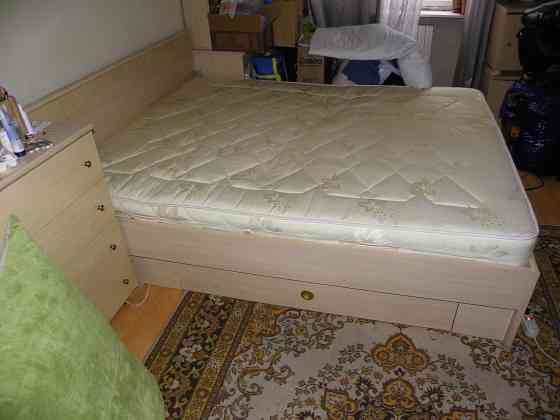 Отличная двухспальная кровать с выкатными ящиками Донецк