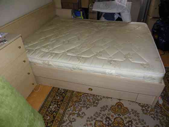 Отличная двухспальная кровать с выкатными ящиками Донецк