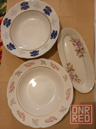 Две тарелки. Селедочница в подарок! Донецк - изображение 1