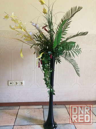 Искусственные цветы в Напольной керамической вазе. Донецк - изображение 1