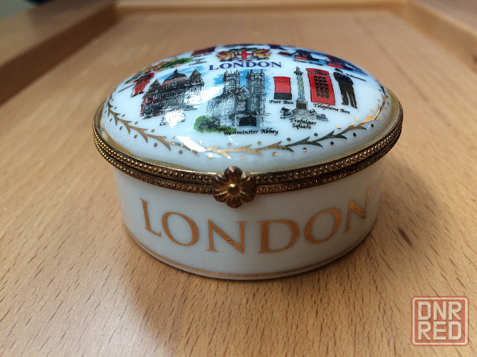 Фарфоровая Шкатулка "Lambert Souvenirs "London" ( Ориг. ) 6.5*3.5 см. Донецк - изображение 1