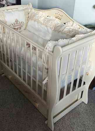 Кроватка детская диванчик с короной Донецк