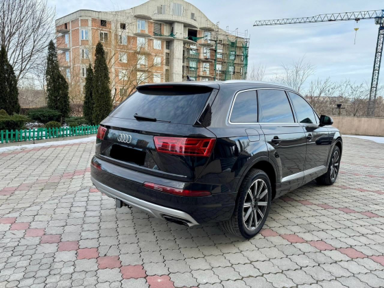 Продам Audi Q7 Максимальная комплектация Донецк