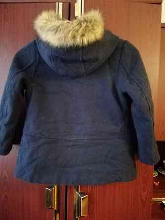 Продам пальто куртку для девочки, рост 122 см Донецк