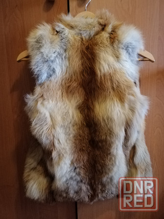 Продам жилет жилетку из натурального меха лисы, р. 40 Донецк - изображение 2
