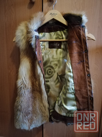 Продам жилет жилетку из натурального меха лисы, р. 40 Донецк - изображение 5
