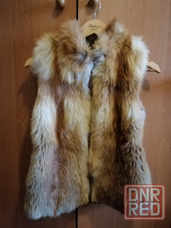 Продам жилет жилетку из натурального меха лисы, р. 40 Донецк - изображение 3