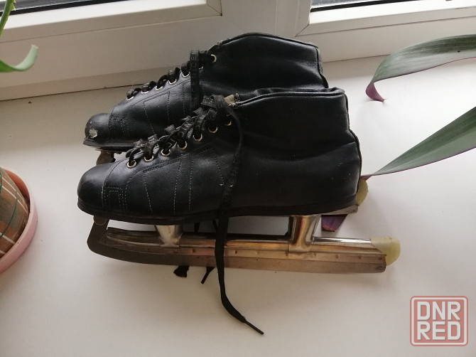 Коньки хоккейные с ботинками, р. 35-36,5 стелька 23 см Донецк - изображение 1