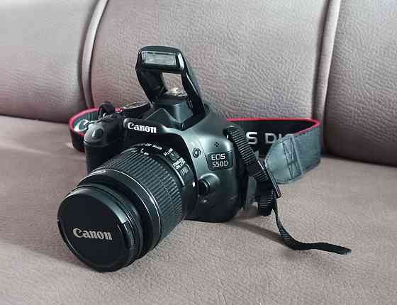 Зеркальный фотоаппарат Canon EOS 550D (с доп. принадлежностями) Донецк