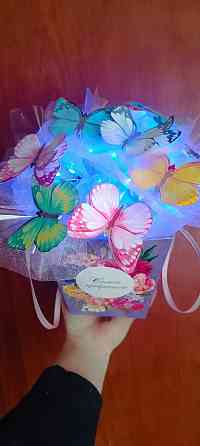 Букеты из светящихся бабочек и мыльных роз Донецк