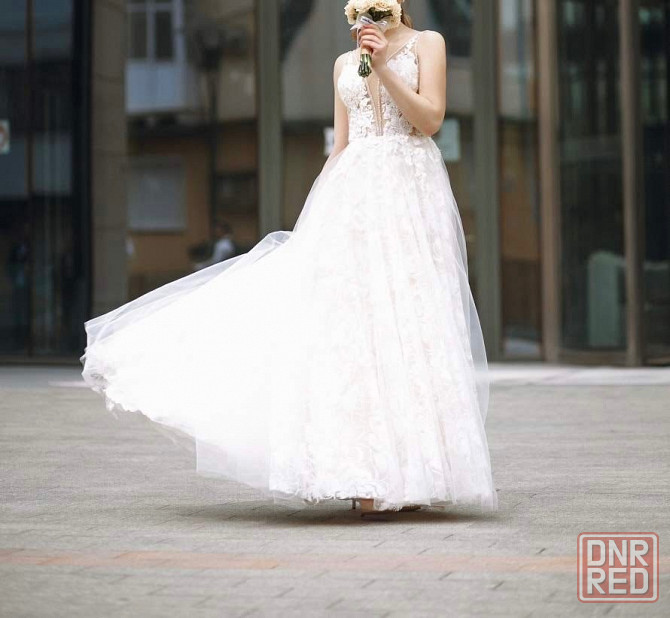 Свадебное платье Макеевка - изображение 1