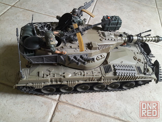 Танк большой, с солдатиками,детская игрушка. Донецк - изображение 5