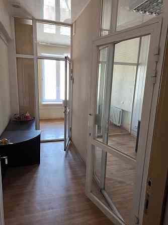 Продам офисное помещение 420м.кв., ул.Университетская, д.80 Донецк