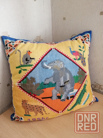 Продам подушку вышивка крестиком Донецк - изображение 4