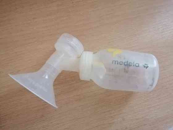 Продам бутылочку для молокоотсоса Medela Медела запчасти Донецк