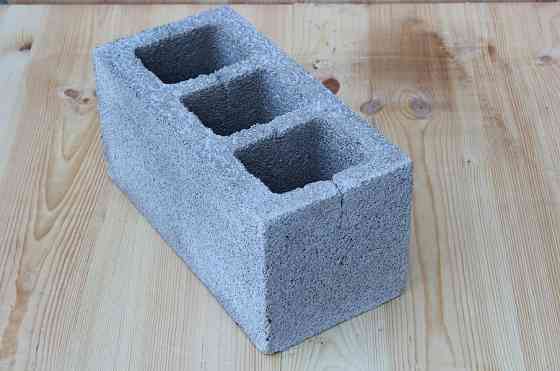 Камень бетонный колонный. Шлакоблок колонный. Донецк
