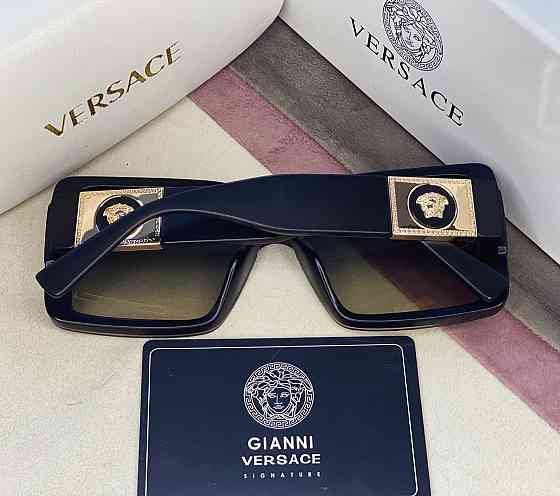 Солнцезащитные очки Versace. Донецк