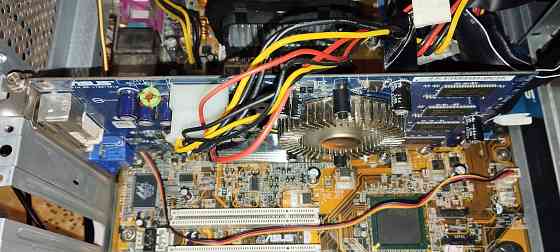 Pentium 4 /3.2 DDR 3GB GT6200/128 HDD 320GB Донецк