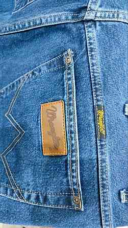 Продаю джинсы Wrangler Макеевка