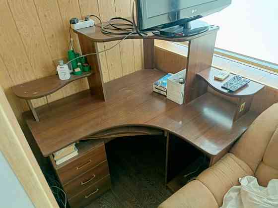 Продам Компьютерный стол Донецк