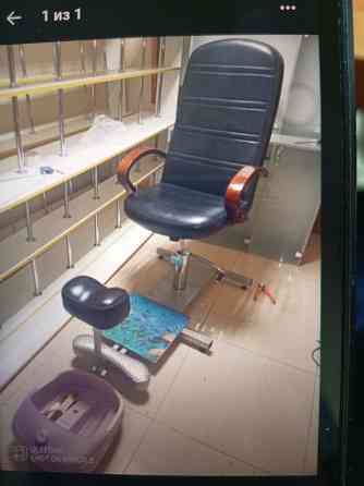Кресла парикмахерские , Италия. , педикюрное кресло, и другое парикмахерское оборудовани Донецк