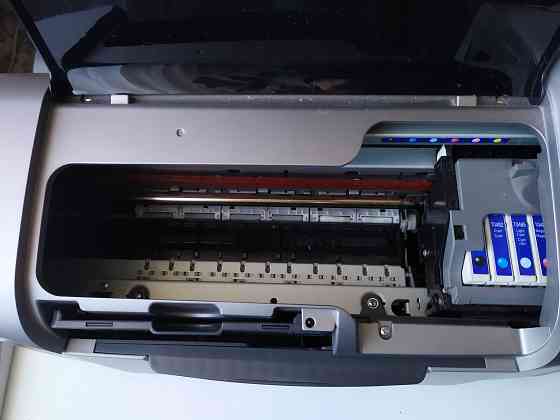 Струйный принтер Epson r320 Макеевка