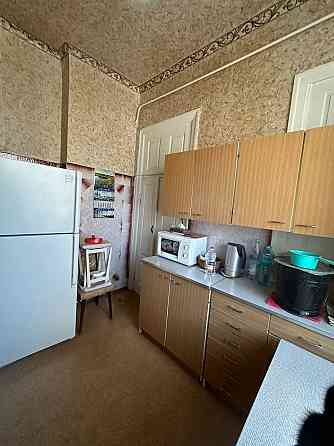 Продам двухкомнатнух квартиру в центре города Донецк