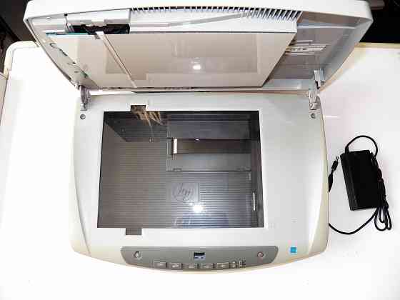 Профессиональный сканер HP Scanjet 5590 с автоподачей Донецк