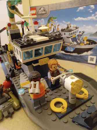 Lego 76942, Побег барионикса на катере, оригинал Донецк