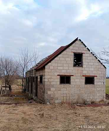 Продам участок с недостроенным домом в селе Республика Володарского района Мариуполь