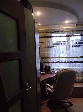 зеленый 3-х комнатная квартира с ремонтом, мебелью Макеевка