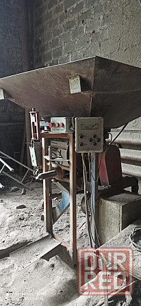 Дозатор фасовочный в клапанные мешки Донецк - изображение 1