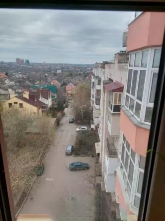 Продается трехуровневая квартира, ДК Куйбышева Донецк
